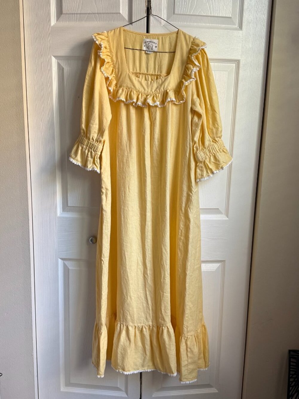 Ruffle linen dress